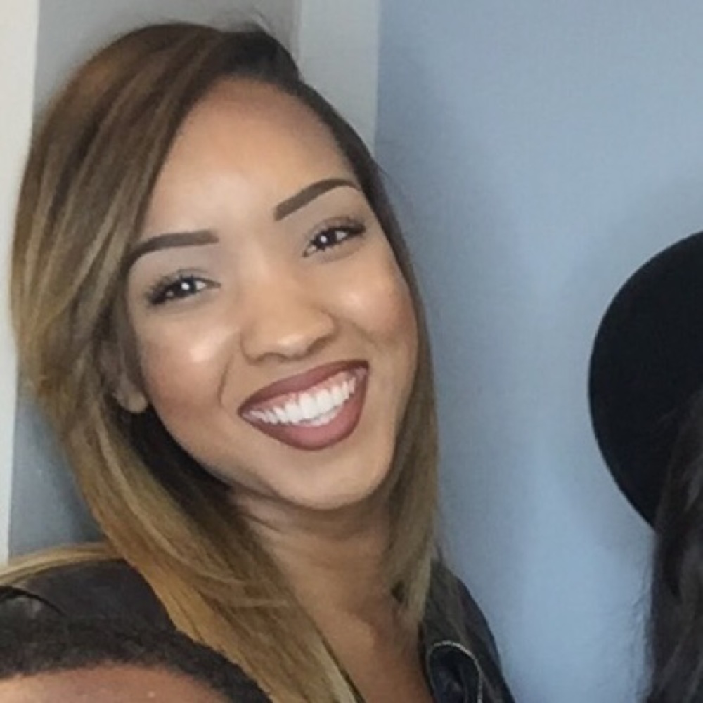 Meet your Posher, Raquel